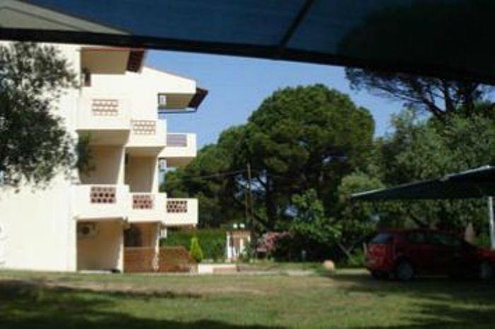 Elena Apartments Nikiti  Buitenkant foto