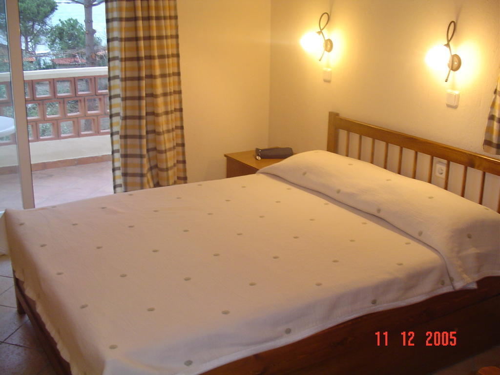 Elena Apartments Nikiti  Buitenkant foto